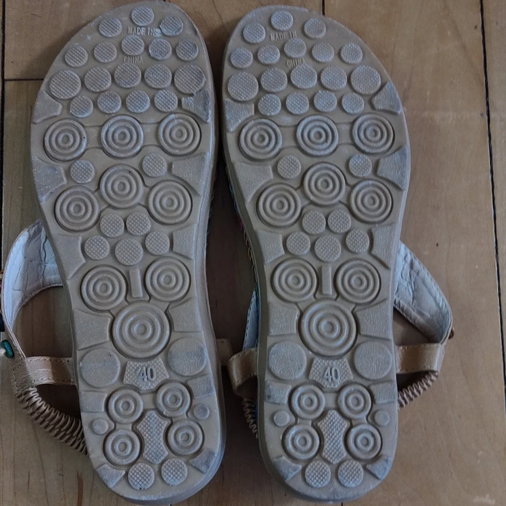 Women's Tan Wooden Beaded Thong Sandals